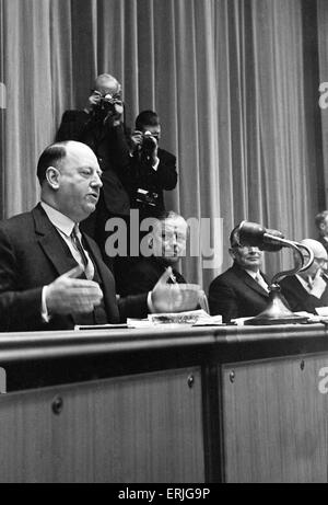 Dr Richard Beeching, Chairman of British Railways, at Rail Plan Conference, where he presented his report entitled, 'The Reshaping of British Railways', pictured 27th March 1963. The report, commonly referred to as 'The Beeching Report', led to far- reach Stock Photo