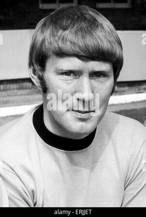 David Wagstaffe is an English former footballer who played the majority of his career for Wolverhampton Wanderers as a left winger. He was known as 'Waggy' to fans and fellow players.David was the first player to receive a red card in English football and be dismissed from the field of play on the day the cards were introduced. 1st August 1968. Stock Photo