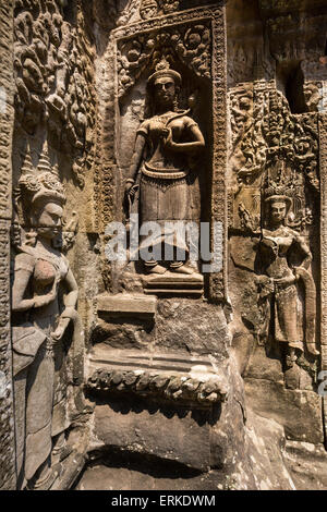 Devata figures on the Prsat of the Chau Say Tevoda temple, Angkor, Siem Reap Province, Cambodia Stock Photo