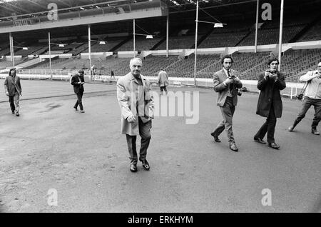 Liverpool manager Bill Shankly at Wembley Stadium to inspect the pitch ahead of his side's FA Cup Final match against Arsenal. 7th May 1971. Stock Photo