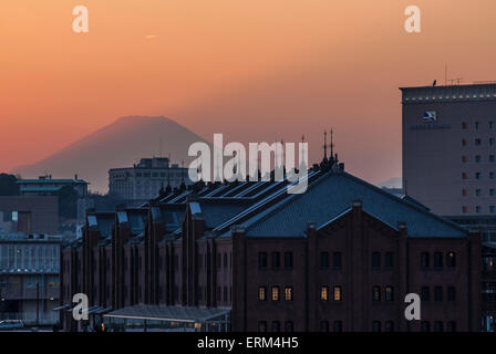 Sunsets over the skyline of Yokohama, Japan with Mount Fuji in the background Stock Photo