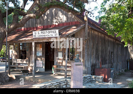 Built in 1850, this unpainted frontier-style building served as Luckenbach's postoffice until 1971. Bust: Hondo Crouch Stock Photo