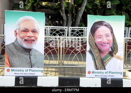 Dhaka. 5th June, 2015. Photo taken on June 5, 2015 shows billboards of Indian Prime Minister Narendra Modi and Bangladeshi Prime Minister Sheikh Hasina in Dhaka, Bangladesh. The state visit of Indian Prime Minister Narendra Modi to Bangladesh, scheduled this weekend, is expected to strengthen bilateral relationship between the two neighboring countries. © Shariful Islam/Xinhua/Alamy Live News Stock Photo