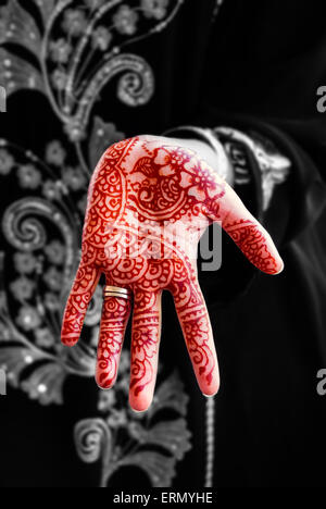 Mehndi Designs - Close-up of intricate black and white hand design -  CleanPNG / KissPNG