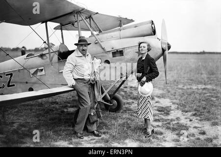 Pilots from 16 countries gather at Heston Aerodrome 1st September 1932 Stock Photo