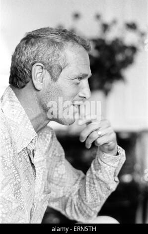 Paul Newman, Actor, Pictured in his Hotel suite, London, 11th August 1971. Donald Zec Interview. Stock Photo