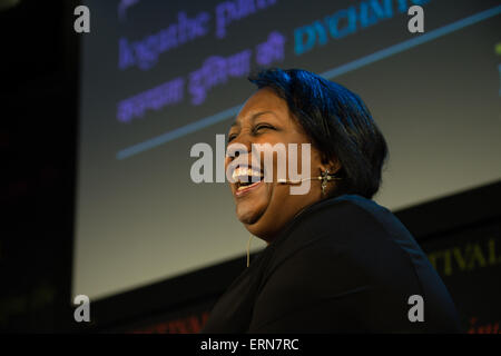 MALORIE BLACKMAN, writer of 'Young Adult' fiction , Hay Literature Festival 2015 Malorie Blackman, OBE, is a British writer who holds the position of Children's Laureate from 2013 to 2015. She primarily writes literature and television drama for children and young adults Stock Photo