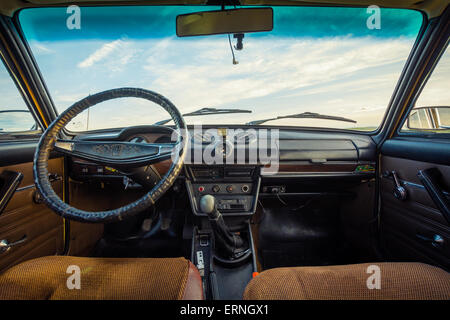 Old Soviet car Lada 1600 (VAZ-2106) (1300) (salon) Stock Photo