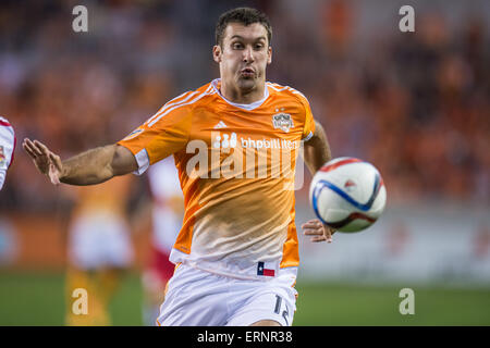 Houston, Texas, USA. 5th June, 2015. Houston Dynamo forward Will Bruin (12) controls the ball during an MLS game between the Houston Dynamo and the New York Red Bulls at BBVA Compass Stadium in Houston, TX on June 5th, 2015. The Dynamo won the game 4-2. Credit:  Trask Smith/ZUMA Wire/Alamy Live News Stock Photo