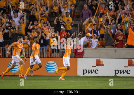 Houston, Texas, USA. 5th June, 2015. Houston Dynamo midfielder Ricardo Clark (13) celebrates his goal during an MLS game between the Houston Dynamo and the New York Red Bulls at BBVA Compass Stadium in Houston, TX on June 5th, 2015. The Dynamo won the game 4-2. Credit:  Trask Smith/ZUMA Wire/Alamy Live News Stock Photo