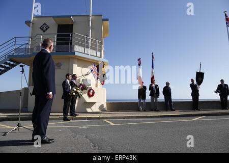 Normandy, France. 06th June, 2015. D-Day 71st Anniversary.  A ceremony to remember the British forces landing on Gold Beach at Ver-Sur-Mer. The beaches at this location were a key objective of the Dragoon Guards and East Yorkshire regiments. Present are local village representatives, including the mayor, museum owner and a veteran commander of the Dragoon Guards. Credit:  Wayne Farrell/Alamy Live News Stock Photo