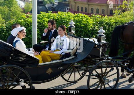 Stockholm, Sweden, 6th June, 2015. The National Day of Sweden. Festivities at Solliden stage, Stockholm, in the presence of the Royal Family. Princess Victoria, Prince Daniel, Miss Sofia Hellqvist and Prince Carl Philip arrives by carriage to Solliden. Credit: Barbro Bergfeldt Alamy Live News