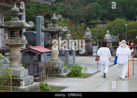 Pilgrims at Yashima-ji, Takamatsu, Shikoku, Japan Stock Photo