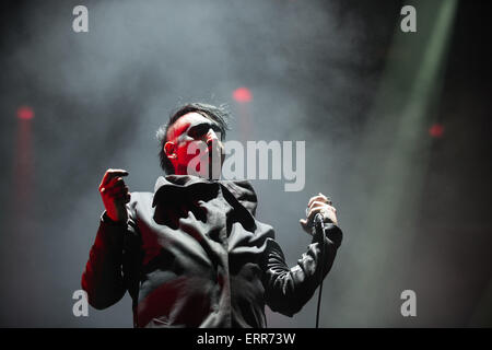 Nuremberg, Germany. 06th June, 2015. US American singer Marilyn Manson performs on stage at the 'Rock im Park' music festival in Nuremberg, Germany, 06 June 2015. Photo: MATTHIAS MERZ/dpa (ATTENTION EDITORS: Editorial use only in connection with reporting on 'Marilyn Manson')/dpa/Alamy Live News Stock Photo