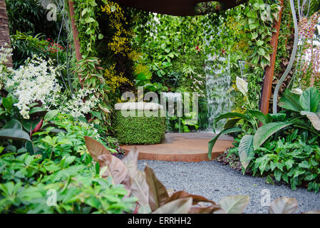 The Hidden Beauty of Kranji by Esmond & Uniseal, Silver Gilt, Chelsea Flower Show 2015 Stock Photo