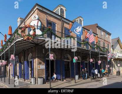 A bar on the corner of Bourbon Street in the New Orleans French Quarter, Louisiana, USA Stock Photo