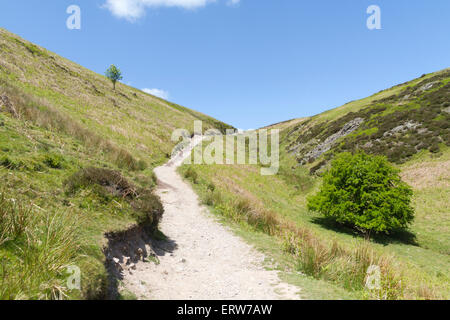 Motts Road leading onto the Long Mynd from Cardingmill Valley Stock Photo