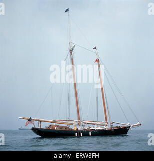 AJAX NEWS PHOTOS - 1968 - COWES, ISLE OF WIGHT. - AMERICA'S CUP - REPLICA SCHOONER YACHT AMERICA II VISITS COWES WHERE THE ORIGINAL YACHT WON THE 100 GUINEA CUP.  PHOTO:JONATHAN EASTLAND/AJAX REF:C68467A Stock Photo