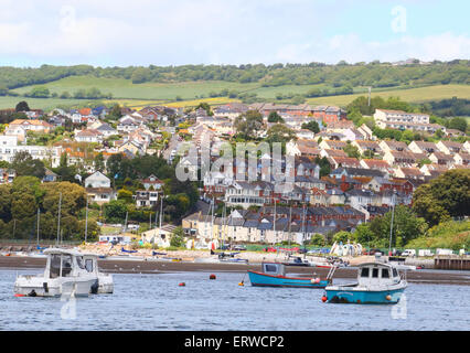 Teignmouth, Devon, UK. 8th June, 2015. Weather: Sunny day in the Devon seaside and harbour town of Teignmouth on Monday June 8th 2015   Credit:  KEITH MAYHEW/Alamy Live News Stock Photo