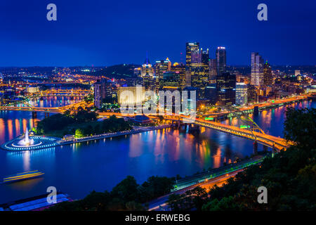 Night view of Pittsburgh from the top of the Duquesne Incline in Mount Washington, Pittsburgh, Pennsylvania. Stock Photo