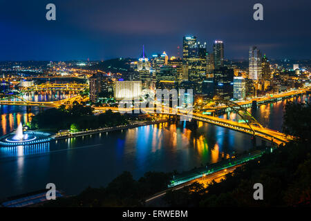 Night view of Pittsburgh from the top of the Duquesne Incline in Mount Washington, Pittsburgh, Pennsylvania. Stock Photo