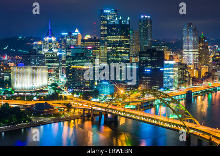 Night view of Pittsburgh from the top of the Duquesne Incline in Mount Washington, Pittsburgh, Pennsylvania. Stock Photo