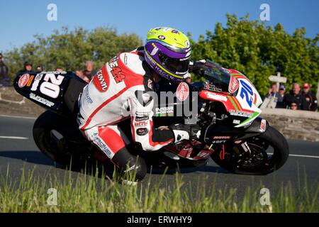 Douglas, Isle of Man. 8th June, 2015. 2015 Isle of Man TT Races. Jamie Hamilton in action during the TT Supersport race. Credit:  Action Plus Sports Images/Alamy Live News Stock Photo