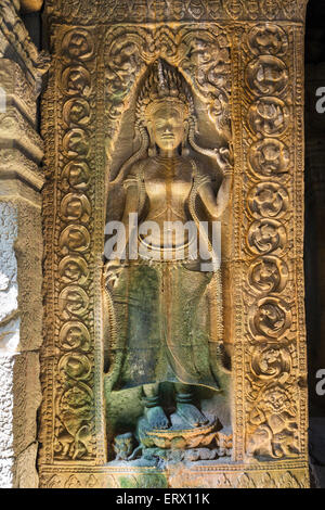 Apsara figure in the central Prasat, Preah Khan Temple, Angkor, Siem Reap Province, Cambodia Stock Photo