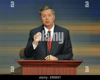 St. Paul, MN - September 4, 2008 -- United States Senator Lindsay Graham (Republican of South Carolina) speaks on day 4 of the 2008 Republican National Convention at the Xcel Energy Center in St. Paul, Minnesota on Thursday, September 4, 2008.Credit: Ron Sachs/CNP.(RESTRICTION: NO New York or New Jersey Newspapers or newspapers within a 75 mile radius of New York City) - NO WIRE SERVICE - Stock Photo