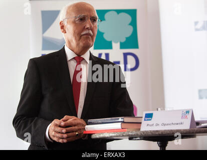 Berlin, Germany. 09th June, 2015. Futurologist Horst W. Opaschowski presents the study from market research institute Ipsos on the national prosperity index for Germany in Berlin, Germany, 09 June 2015. Photo: PAUL ZINKEN/dpa/Alamy Live News Stock Photo