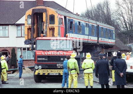 Purley  train crash On 4 March 1989 the 12:50 from Horsham stopped at Purley railway station. As it left the station, it crossed from the slow line to the fast line as scheduled and at 13:39 was struck from behind by the following 12:17 from Littlehampton Stock Photo