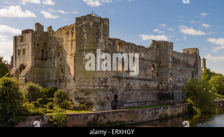 The exterior structure and ancient walls of Newark Castle. In Newark On Trent, Nottinghamshire, England. Stock Photo