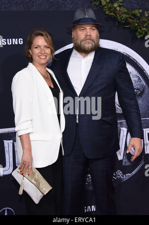 Vincent D'Onofrio, Carin van der Donk attending the 'Daredevil