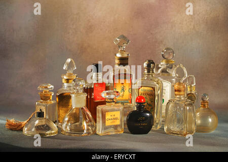Old chanel perfume bottle hi-res stock photography and images - Alamy
