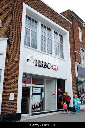 Eltham, London, UK. 9th June, 2015. Customers outside the branch of HSBC in Eltham High Street London . HSBC will axe up to 25,000 jobs in a world wide cost cutting drive with up to 8000 jobs being lost in the UK  Credit:  Simon Dack/Alamy Live News Stock Photo