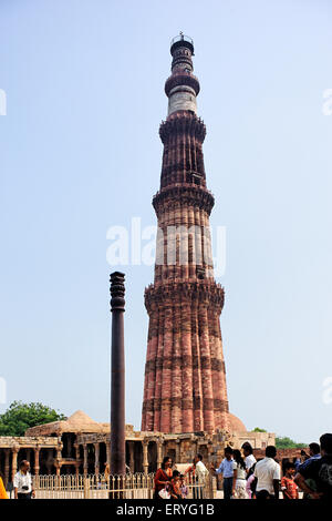 Qtab minar and iron pillar ; Delhi ; India Stock Photo
