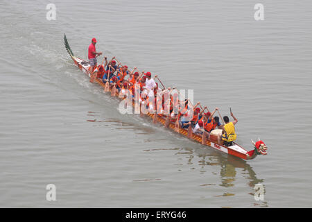 Xiangyang, China. 10th June, 2015. People practice dragon boat racing ...