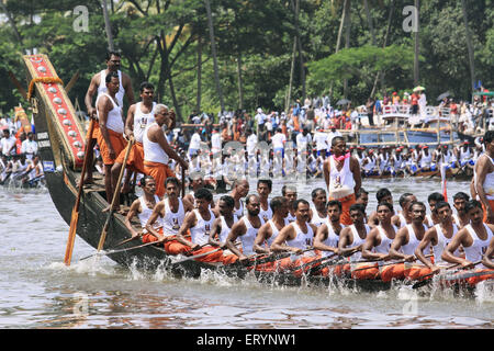 Snake boat race on Punnamada Lake ; Alleppey ; Alappuzha ; Kerala ; India Stock Photo