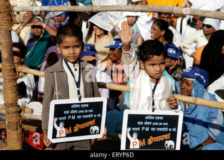 Bahujan Samaj Party , BSP , political party , President Mayawati , election campaign rally supporters , Bombay , Mumbai , Maharashtra , India , Asia Stock Photo