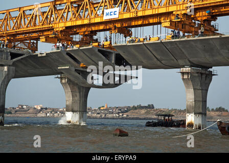 Giant iron truss used to lift the last block in construction Bandra Worli Sea Link bridge at Worli Bombay Mumbai Maharashtra India Stock Photo