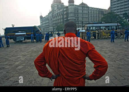 26/11 Mumbai terror attack 2008 , Buddhist monk protesting in new way , Taj Mahal Hotel , Colaba , Bombay , Mumbai , Maharashtra , India , Asia Stock Photo