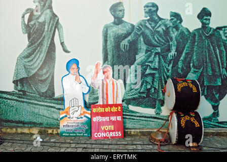 Indian elections , Prime Minister Manmohan Singh and Rahul Gandhi cutout at Congress party office , Bombay , Mumbai , Maharashtra , India , Asia Stock Photo