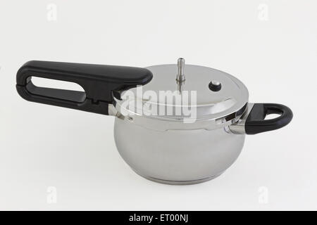 Indian made clay pressure cooker Stock Photo - Alamy