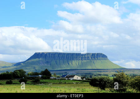 Benbulbin (Benbulben) large rock formation in County Sligo, Ireland Stock Photo