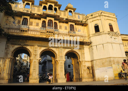 Entrance gate ; Pichola Haveli ; Pichola Lake ; Udaipur ; Rajasthan ; India Stock Photo