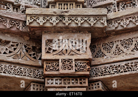 Adalaj ni Vav Carvings on Pillars Ahmedabad Gujarat India Asia Stock Photo