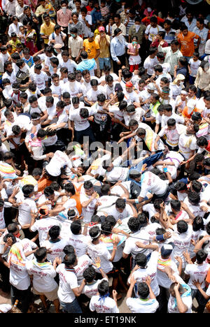 Dahi Handi, Gopal Kala, Utlotsavam, Krishna Janmashtami, Krishnashtami, Janmashtami, Gokulashtami, Hindu festival, Bombay, Mumbai, Maharashtra, India Stock Photo