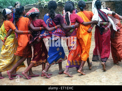 Tribal dance ; gaund madia ; Chhattisgarh ; India Stock Photo