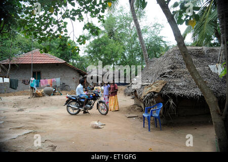 RURAL TAMIL NADU VILLAGE SCENE THENKASI Stock Photo - Alamy