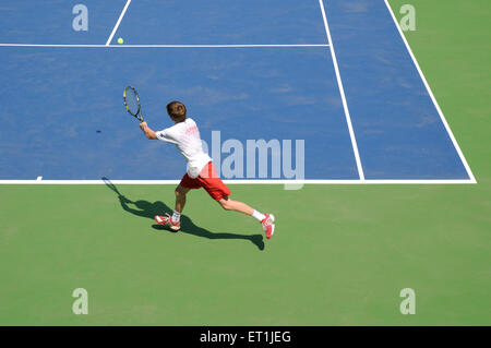 Scott Clayton, British tennis player, playing tennis backhand, Pune,  Maharashtra, India, Asia Stock Photo